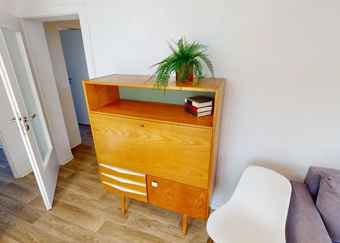 Apartment Cozy With Balcony, Wlan